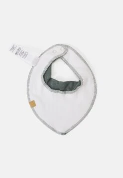 NAME IT Nbmyasimsoran Scarf Bib Unisex 3 Pack - Halsdoek - Balsam Green -Name It 1c55b5434c944c6f98393fd961ad0a5d