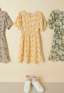 NAME IT Print - Jurk - White Alyssum 11 NAME IT Print - Jurk - White Alyssum -Name It 5729205fa3f0447fa1d8364dd3110073