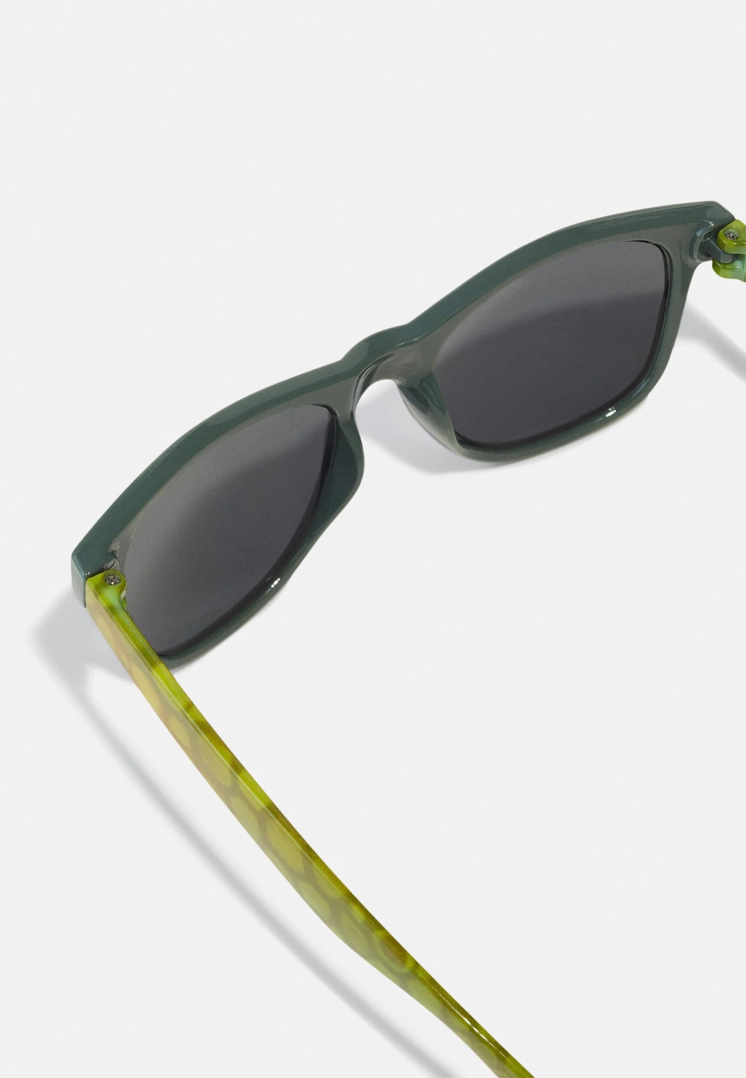 NAME IT Nmmmak Icon Sunglasses Unisex 2 Pack- Zonnebril - Laurel Wreath/Dark Sapp 4 NAME IT Nmmmak Icon Sunglasses Unisex 2 Pack- Zonnebril - Laurel Wreath/Dark Sapp - Afbeelding 2