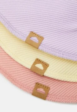 NAME IT Nbfyvettehimia Bib Unisex 3 Pack - Halsdoek - Double Cream -Name It aa121efbdf1741cea3da99076ce4ac91